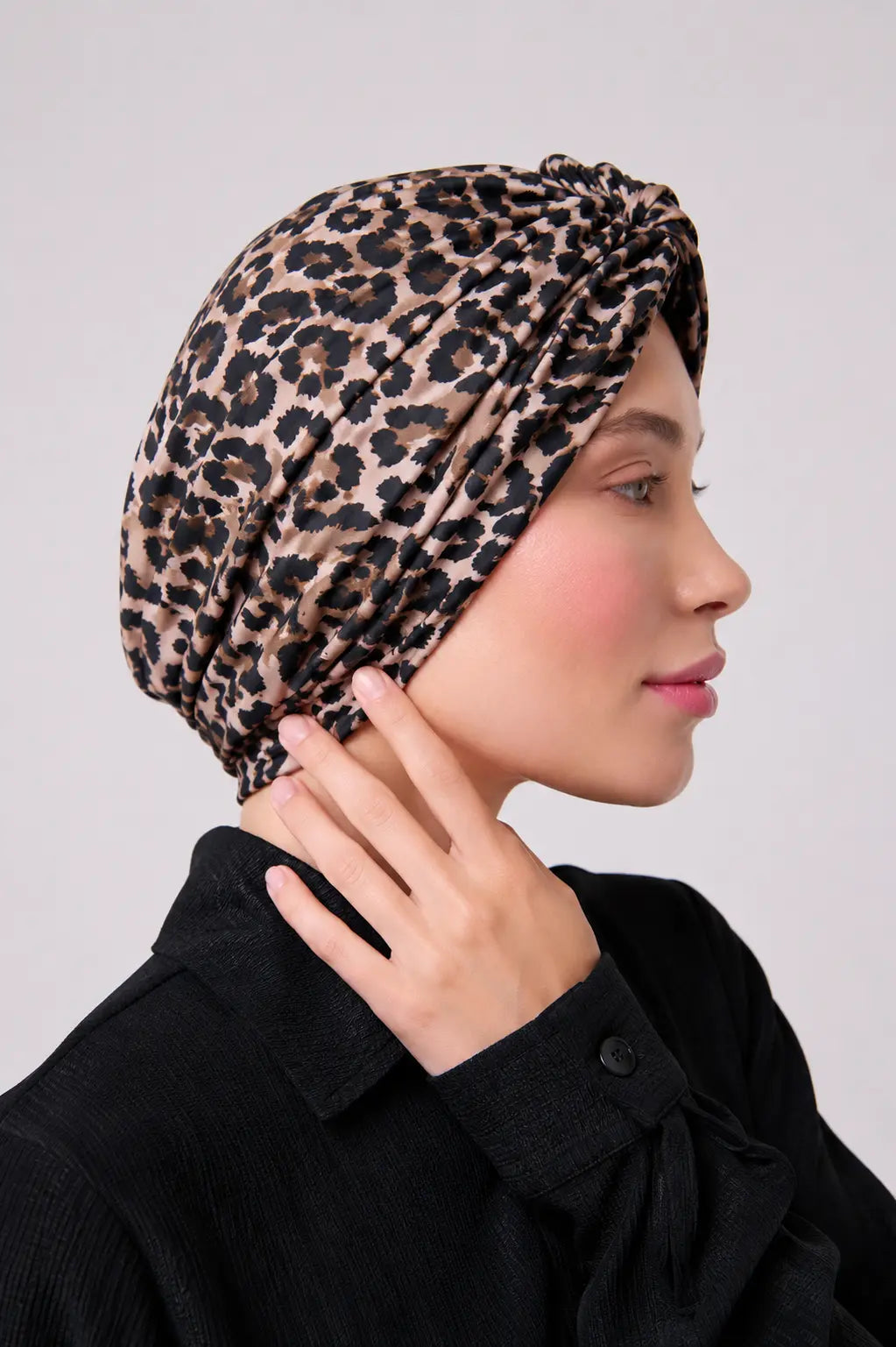 #color_Sand Leopard